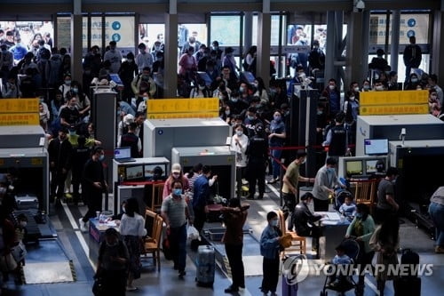 中 황금연휴 2억6천만명 인구 대이동…"코로나 이전 수준 회복"