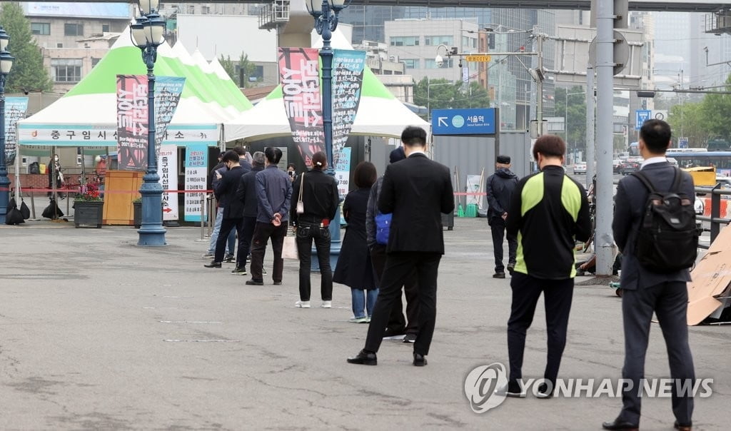 감염경로 불명 31.5% 높아…해외 유입 변이 바이러스 불안