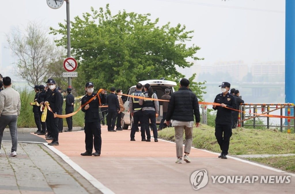 한강 사망 대학생 사건 `미궁`..CCTV 분석·휴대폰 수색