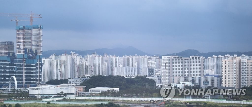 당정청, "세종시 공무원 특별공급 폐지 검토"