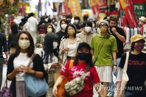 日 방역 `오락가락`…정부 "긴급사태 연장"-지자체 "대책 완화"