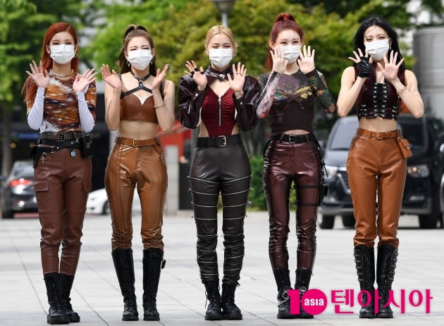 [TEN 포토] ITZY(있지) '라디오 왔어요'