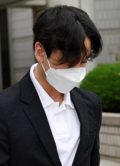 [TEN 포토] '대마초 협의' 정일훈 '징역 4년 구형'