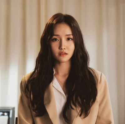 가수 니아, '다크홀' OST 참여…김옥빈 테마곡 '구원'