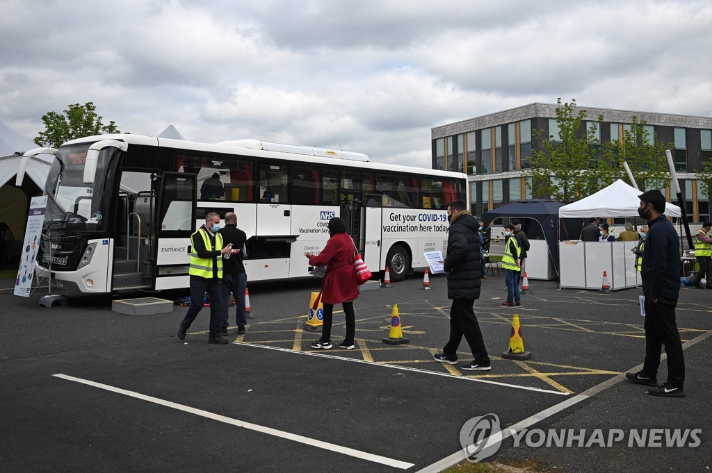 감염력 50% 크고 백신효과 적나…인도 변이에 바짝 긴장한 영국