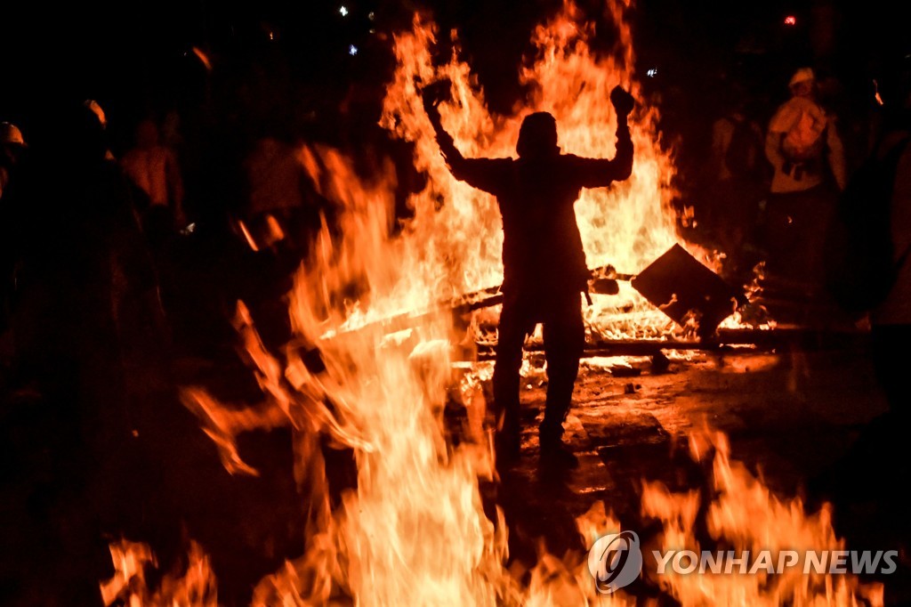 콜롬비아 반정부 시위 한 달…잦아들지 않는 성난 민심