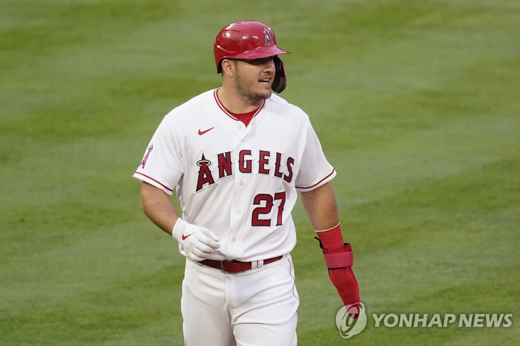 MLB 트라우트, 종아리 염좌로 부상자명단에…최대 8주