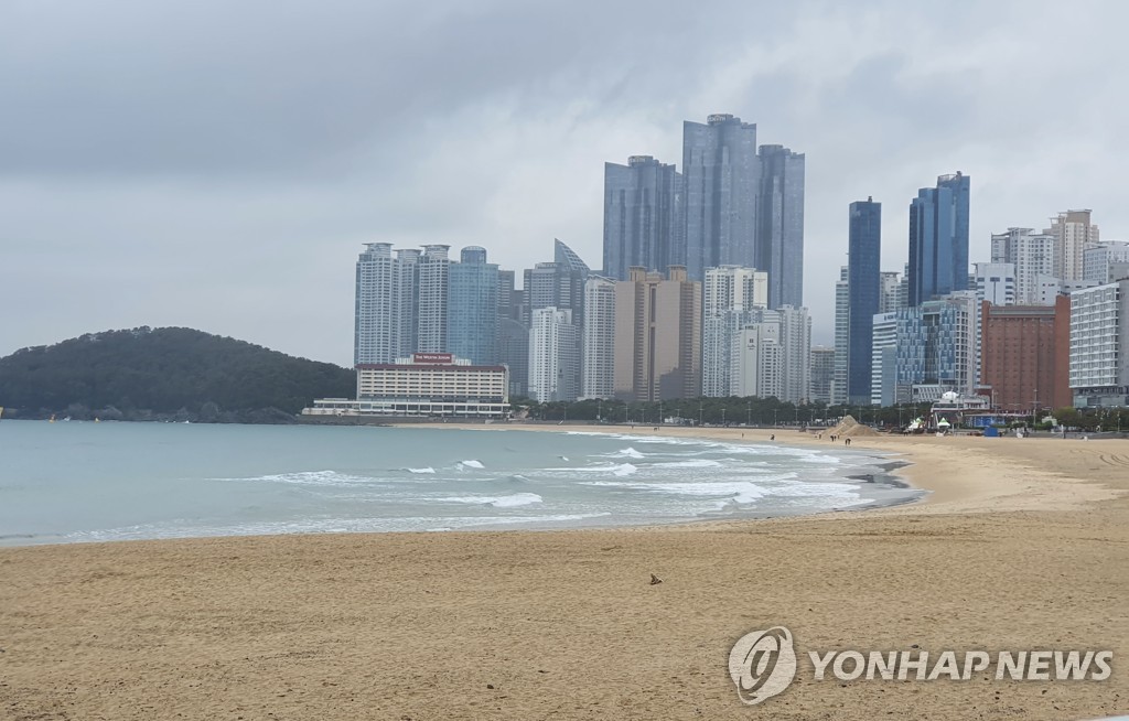 부산 오후부터 약한 비…주말은 화창