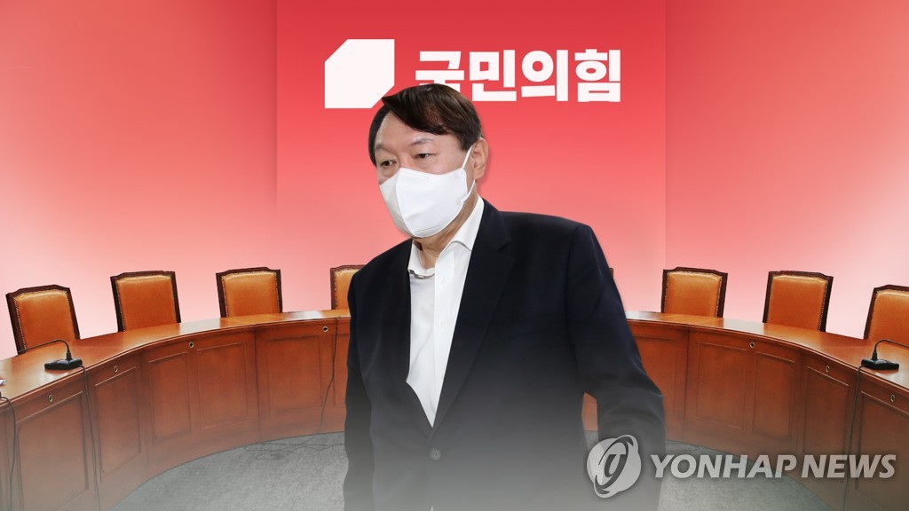 '윤석열' 앞세우는 野당권레이스…"인연팔이" 비판도