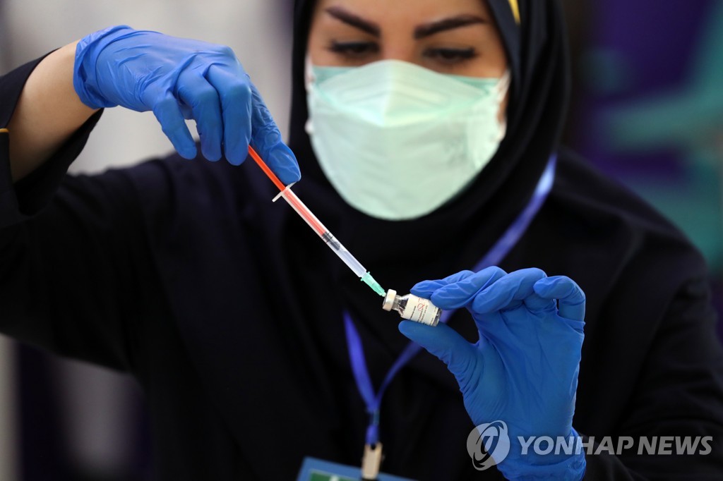 이란 "자체 개발 백신으로 집단면역 가능"…100만회분 생산 완료(종합)