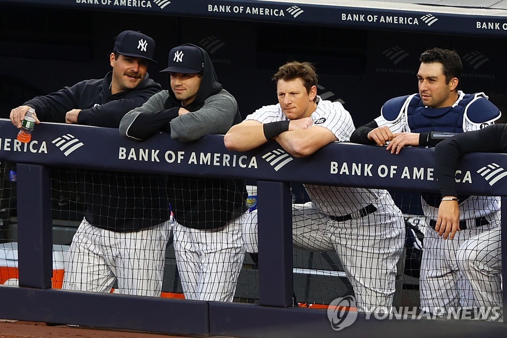 MLB '코로나 방역 기준 완화' 12개 팀으로 증가