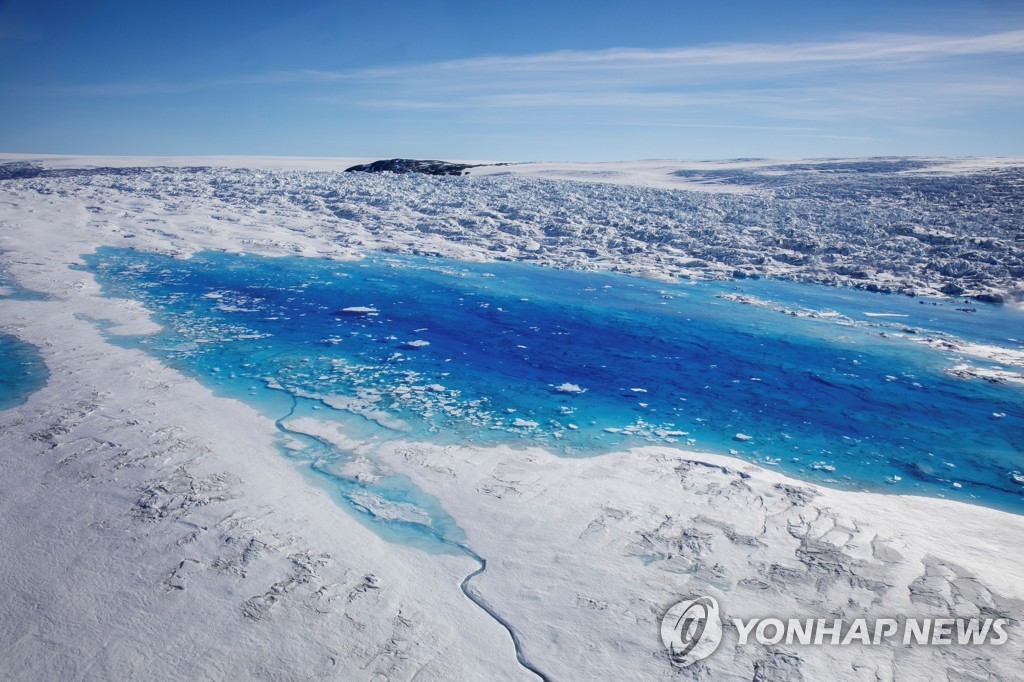 "그린란드 빙하 곧 임계점…더 녹으면 회복 불능"