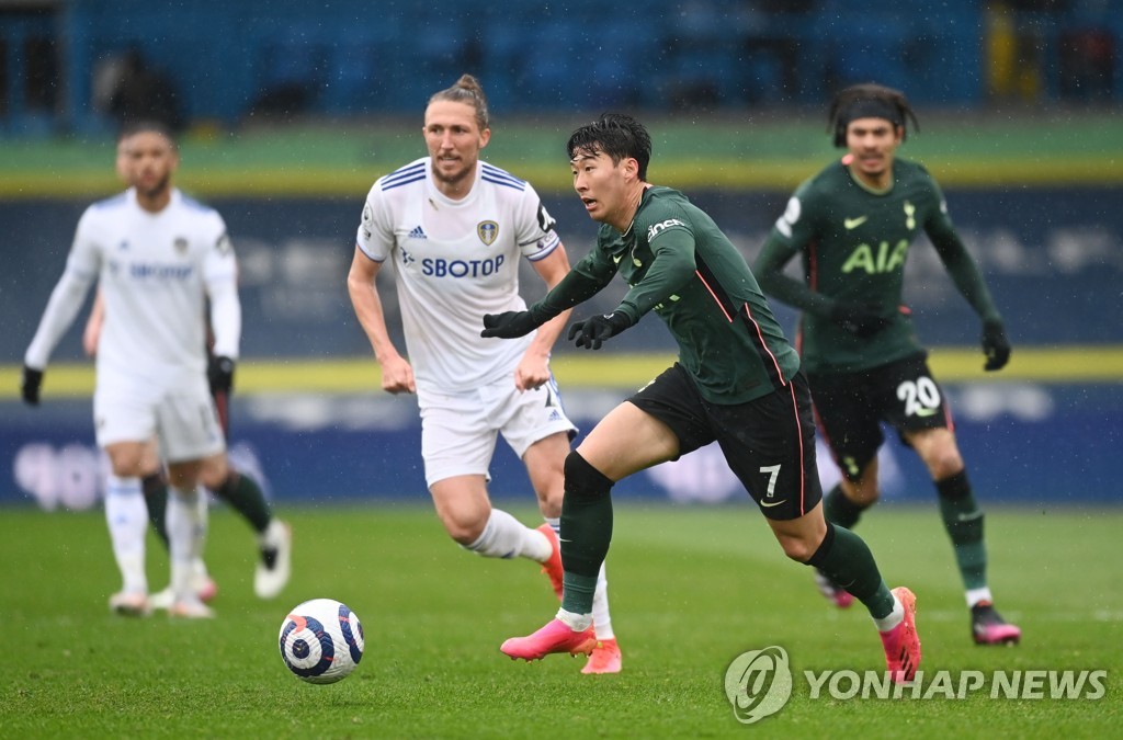 손흥민, 개인 한 시즌 최다 22호골 폭발…리그 3경기 연속골