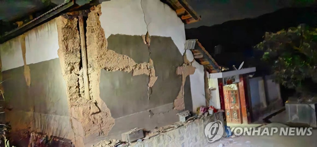 중국 윈난·칭하이성서 규모 6∼7 지진 잇따라…1명 사망