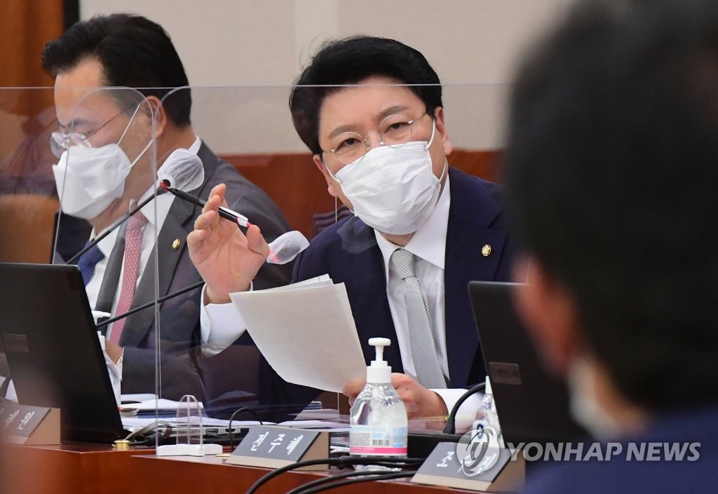 장제원, 황교안에 "어설픈 백신정치로 국민 짜증…나라 망신"