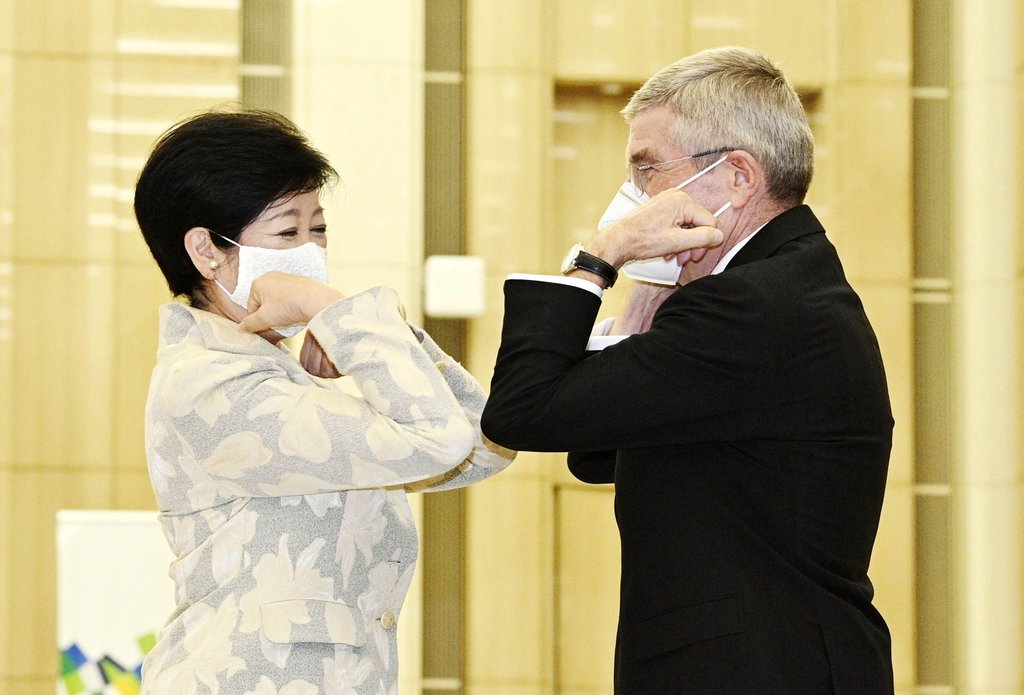 도쿄올림픽 개막 2개월 앞두고 스가 내각 '진퇴양난'(종합)