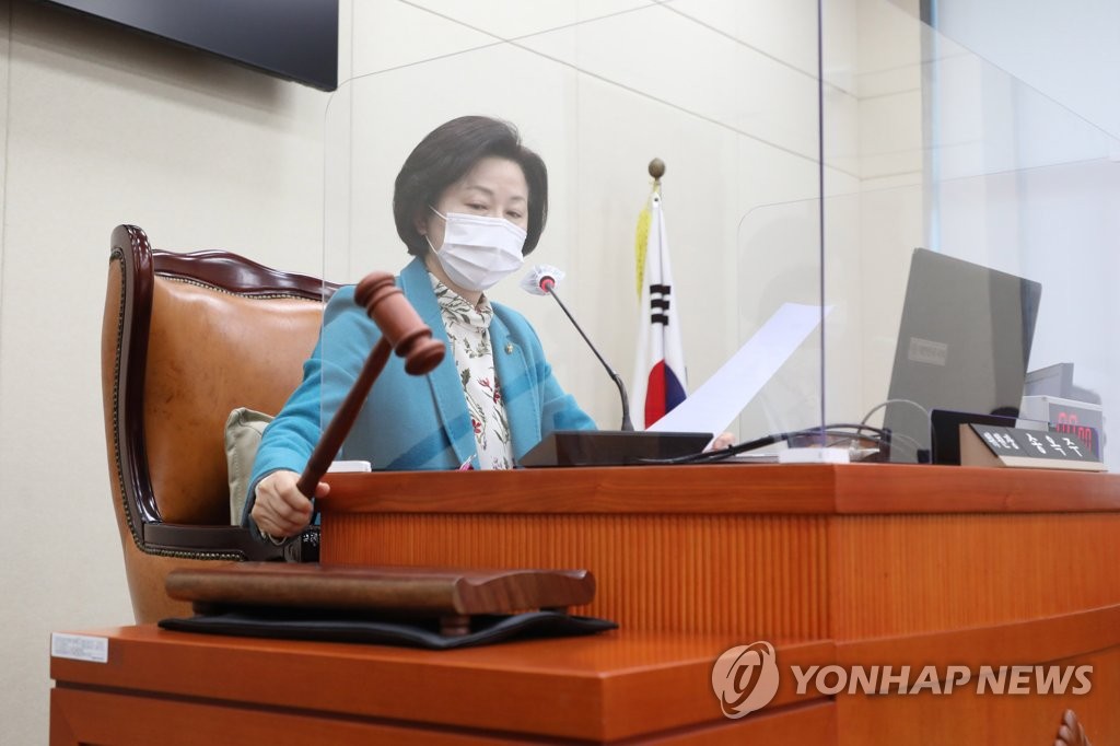 '하청업체 변경 때 노동자 집단해고 방지' 입법 추진
