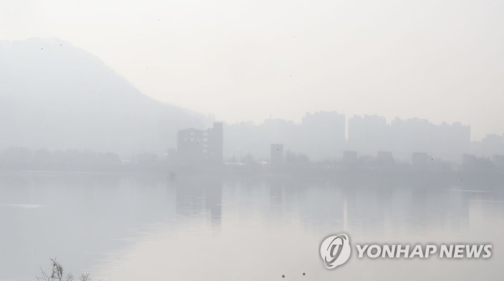강원 내륙·산지 짙은 안개…낮 최고 31도까지 올라 더워