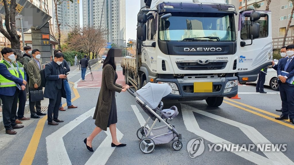 "정지선 지켰다면" 광주 스쿨존 사망사고 운전자 징역 5년(종합)
