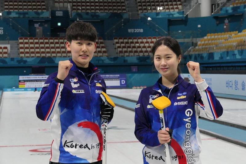 컬링 믹스더블 대표팀, 체코에 패…세계선수권 1승 2패