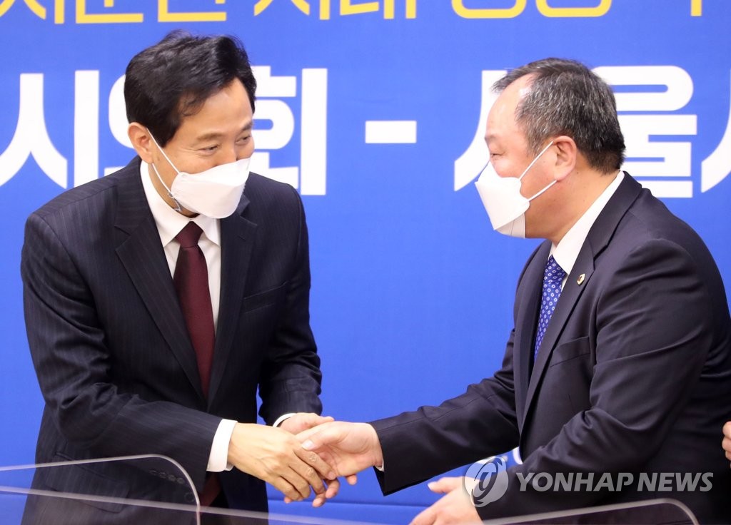 출범 한 달 맞는 오세훈…실리 추구 속 신중 행보