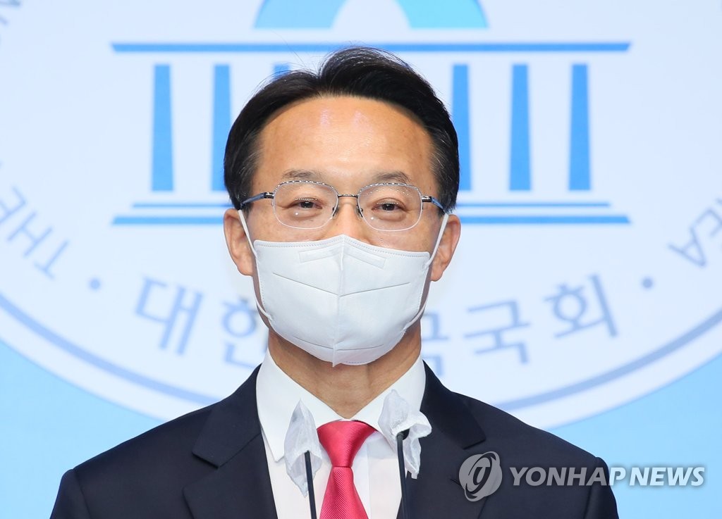 조해진 "安과 합당, 전대 전에 해야…尹 입당 8월이 시한"