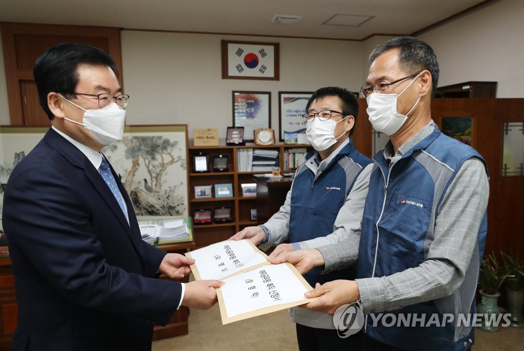 광주 북구 전공노 관련 해직 공무원 2명 복직(종합)