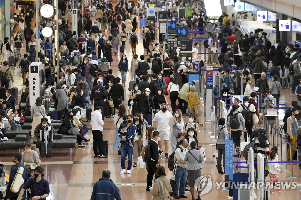 거리두기에 지친 일본·연휴 인파 급증…긴급사태 연장될듯