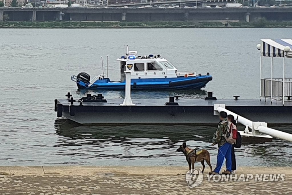 "한강 실종 의대생 사망 진상 밝혀달라" 靑청원 20만 넘어(종합)