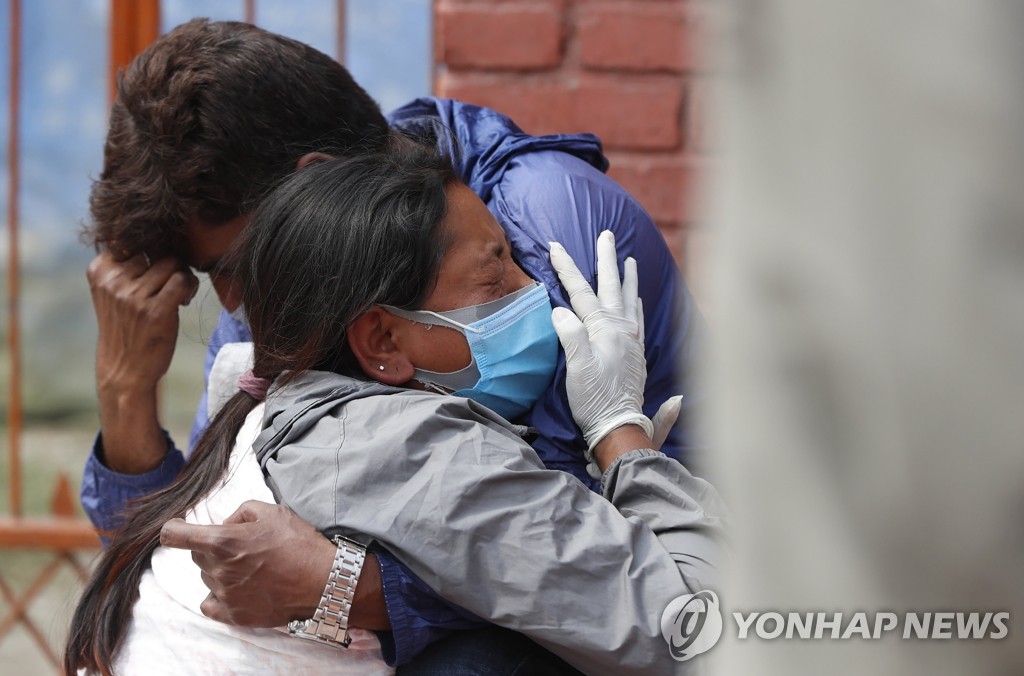 인도·터키발 코로나 대확산…전세계 신규확진 90만명 역대 최다