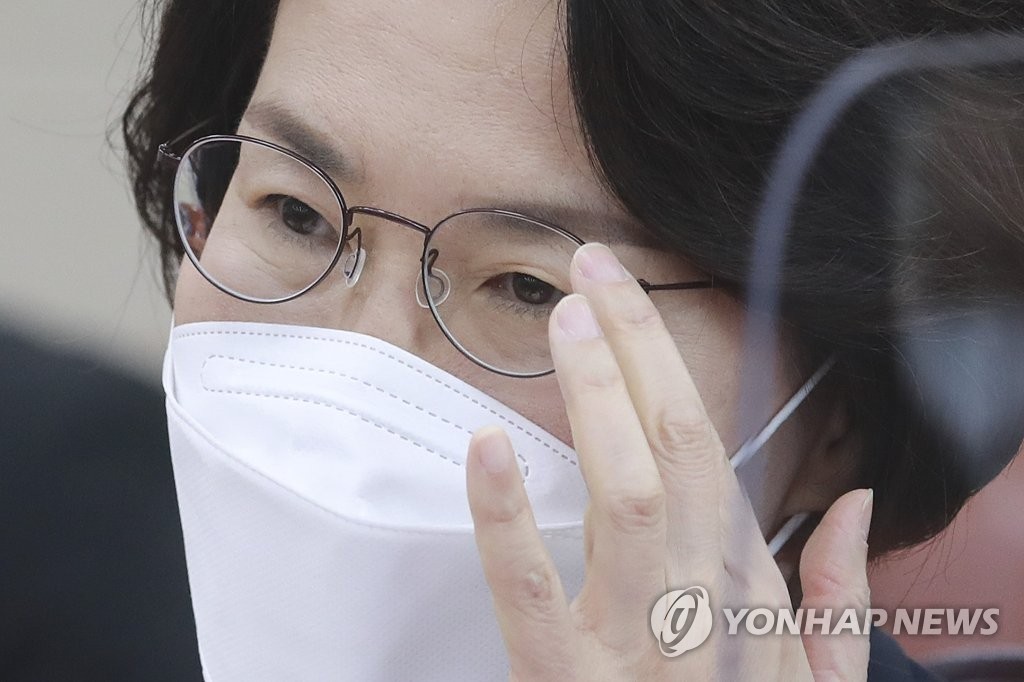 임혜숙, 각종 논란에 "사려 깊지 못했다. 송구스러워"