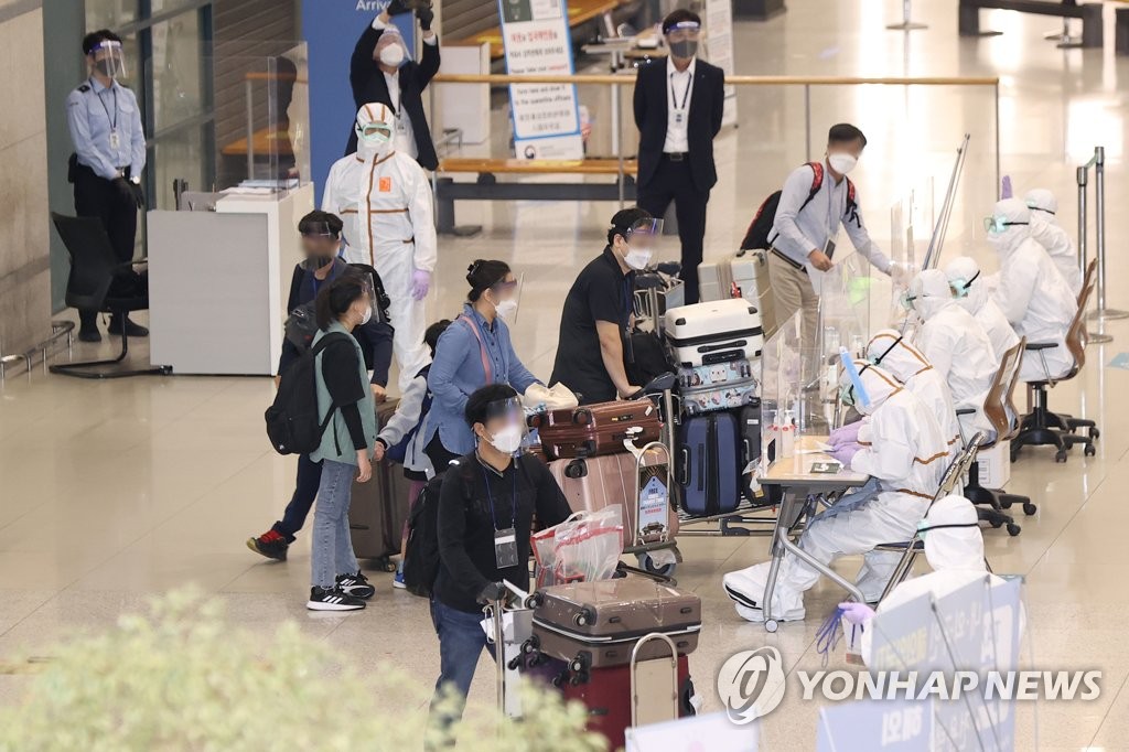 인천공항 도착한 인도 교민들…피로한 얼굴에는 안도감