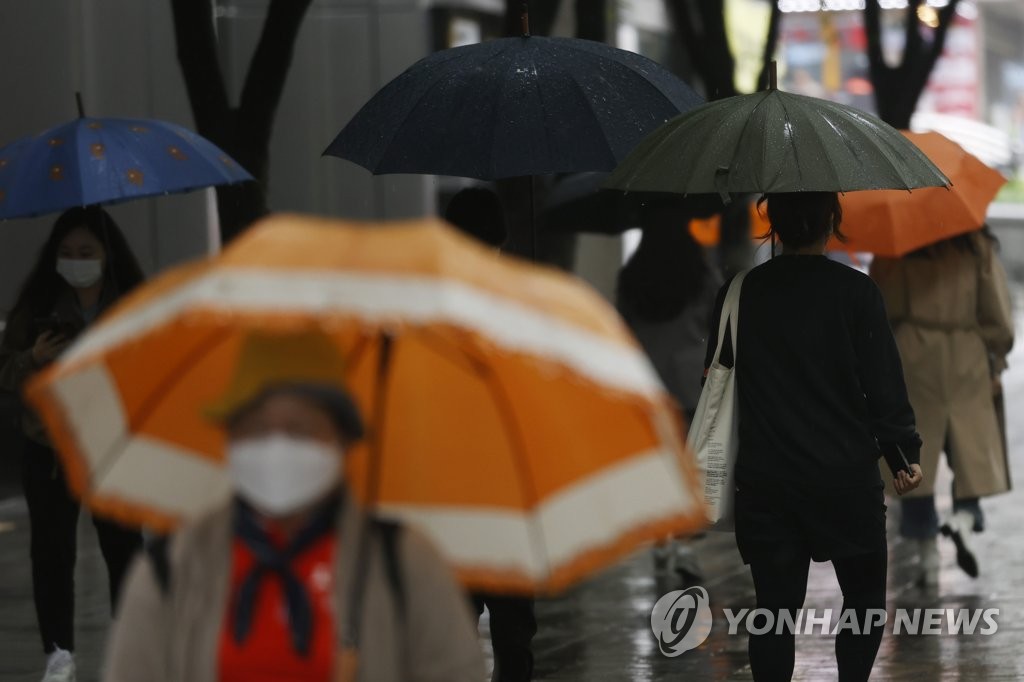 강풍에 황사까지…낮까지 전국 곳곳에 비 소식