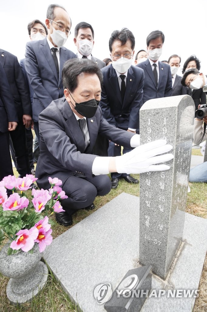 '호남 구애' 이어간다…야권, 호남 심장부 총출동