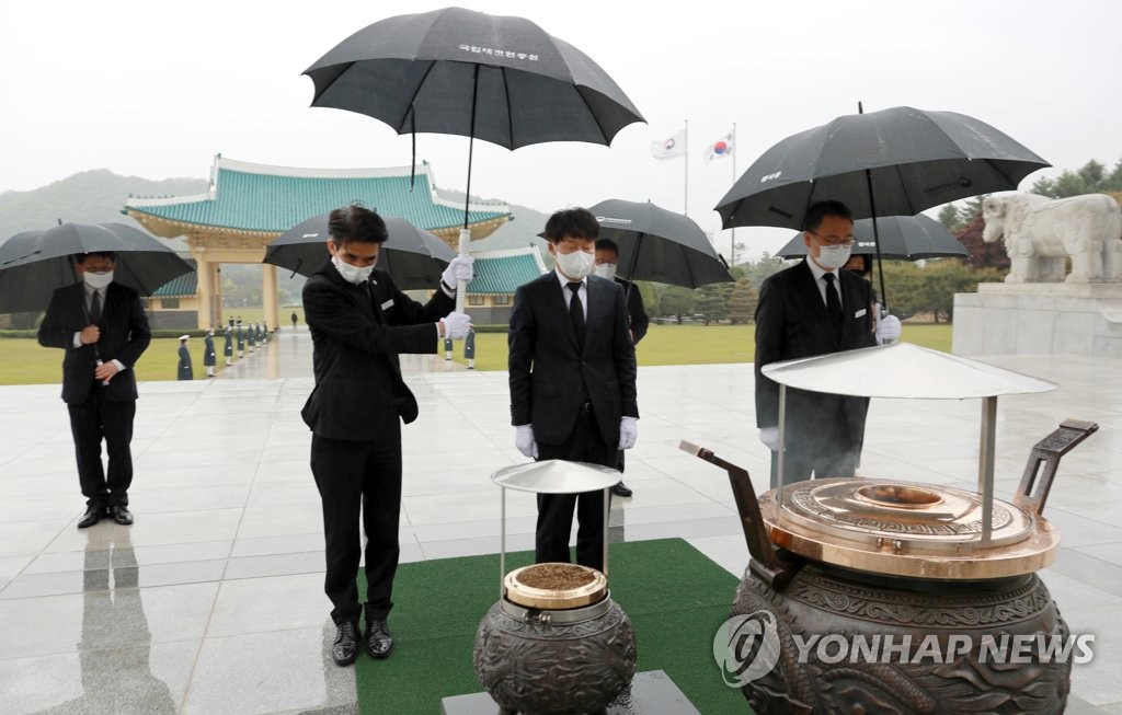 안경덕 노동부 장관 취임…"청년 일자리 확대에 역량 집중"(종합)