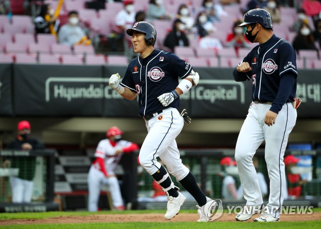 '유희관 첫 무실점' 두산, KIA전 9연승…SSG도 더블헤더 독식(종합)