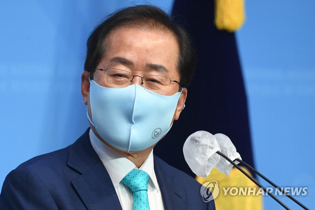 洪 노크에 갈라진 野당권주자들…빗장 열자는 중진, 잠그는 초선
