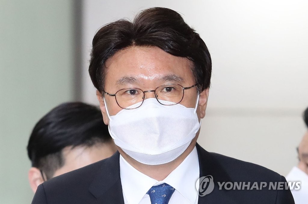 황운하 의원, 김기현 대표 형·동생 변호사법 위반 혐의로 고발