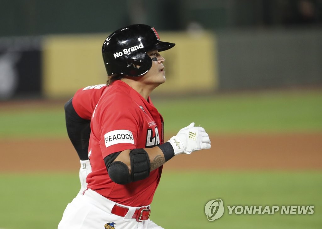 김원형 감독 "추신수, 안타 안 나오지만 칭찬해주고 싶다"