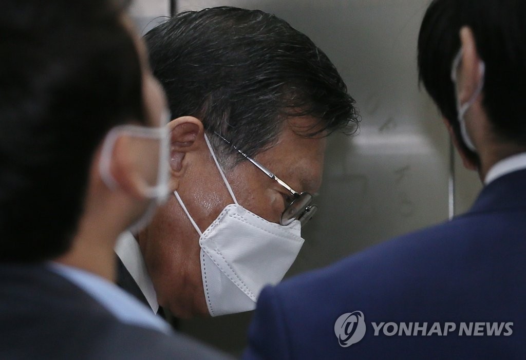 [2보]'계열사 부당지원' 박삼구 구속…"증거인멸 염려"