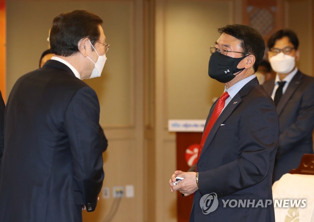 여자 배구 페퍼저축은행, 이한비 등 5명 특별지명(종합)
