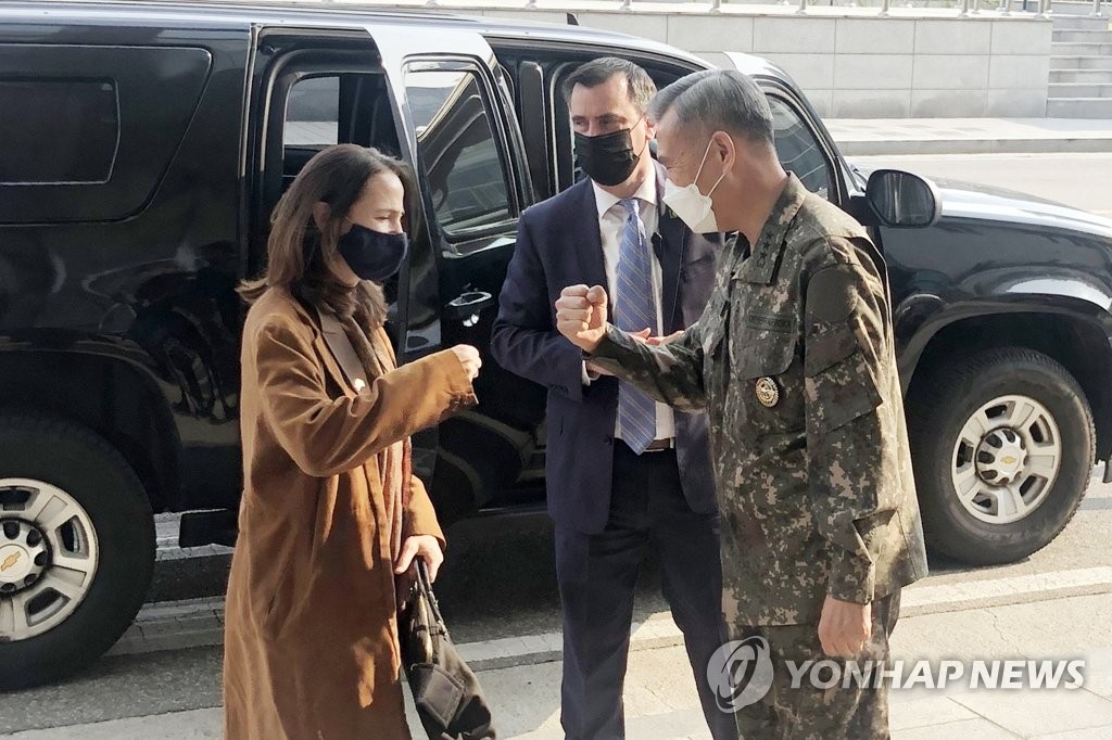 미 정보국장, DMZ·국방정보본부 방문…한반도 정세 파악 행보(종합)