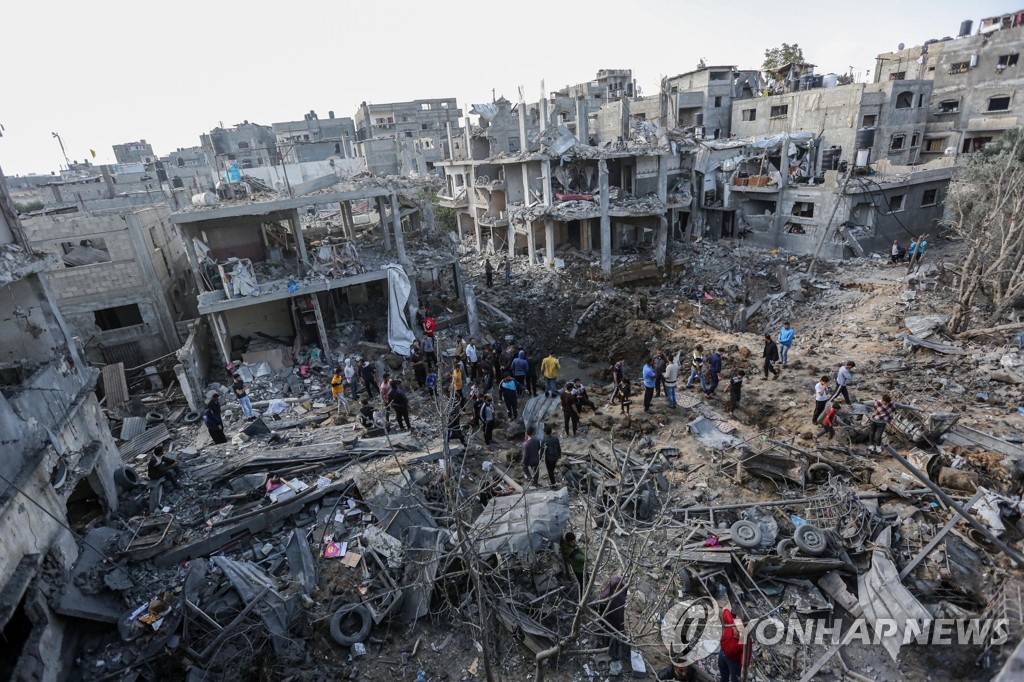 유엔 "가자지구 피난민 1만여명"…전기·물부족에 코로나 우려도