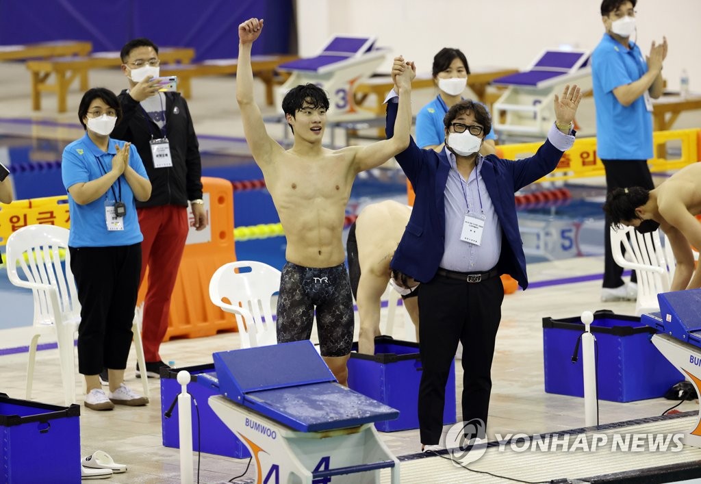 황선우 밀고, 김서영 끌고…도쿄서 '동반 메달' 새역사 쓸까