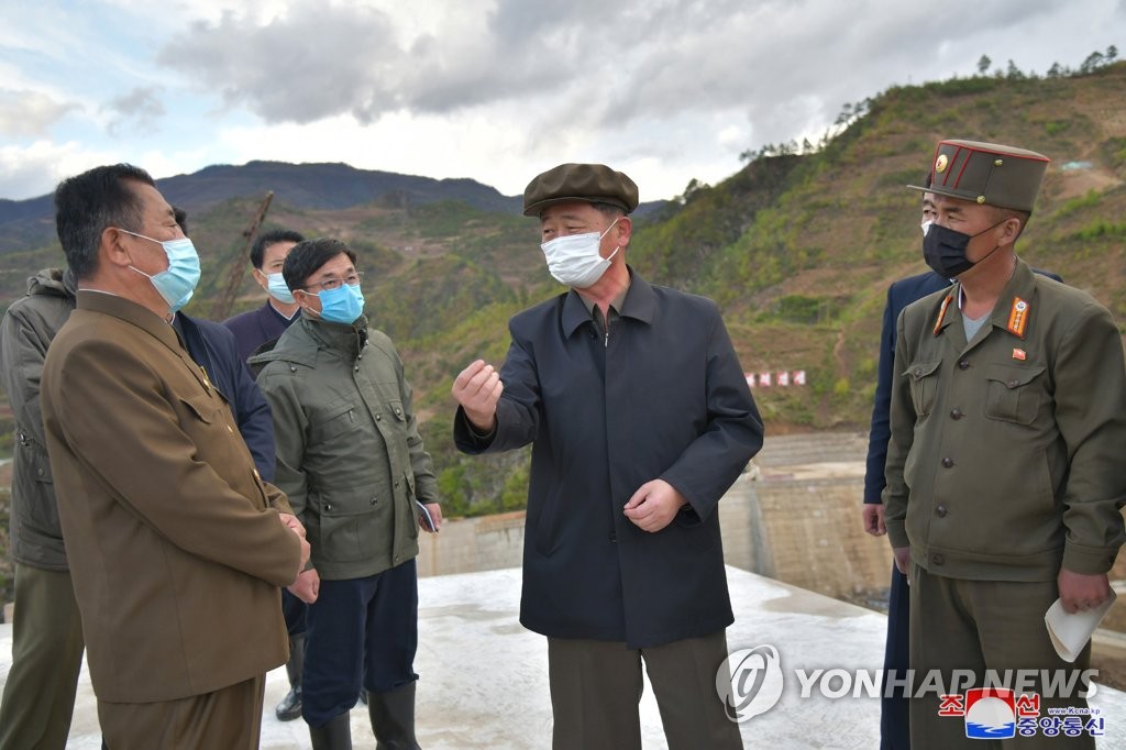 북 총리 '동분서주'…일주일 새 양강·함남·평남 경제현장 돌아