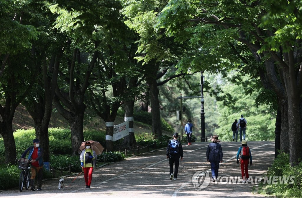 [날씨] 석탄일 전국 초여름 날씨…아침까지 안개