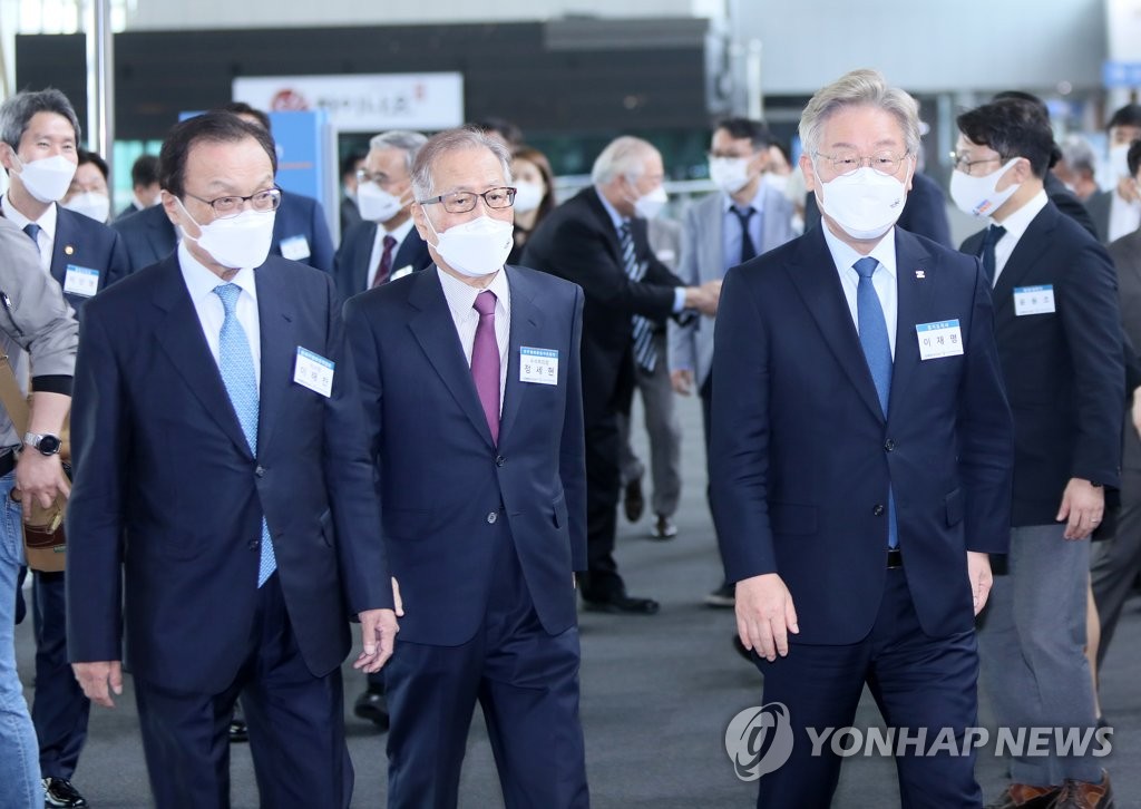 이재명 "미·중 경쟁 속 '국익 중심 실용외교'로 대응해야"(종합)