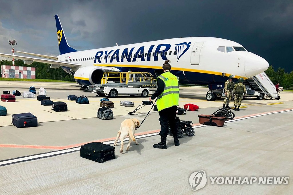 영국, 자국 항공사에 벨라루스 영공 피해서 운항 지침