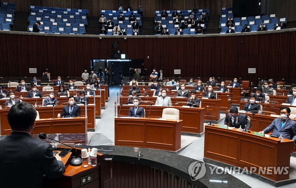 '성추문·내로남불에 무능한 중년男'…與 이미지 곤두박질