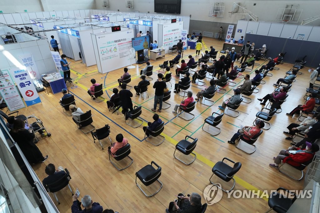 접종인센티브 순차적용 이유는…"접종율 높이고 일상회복 유도"